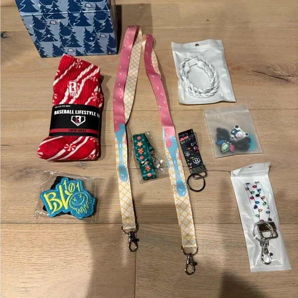 Baseball Lifestyle Socks and Accessories Set - Picture 1 of 5